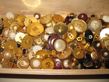 Buttons in crafting